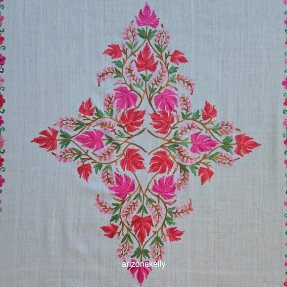 Wool Scarf with Chain Stitch Embroidery Shawl Wrap Floral - Picture 15 of 15